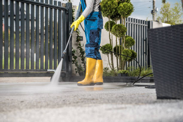 Why Choose Our Certified Pressure Washing Experts for Your Project Needs in Alvarado, TX?